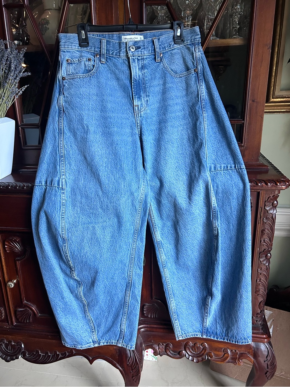 Abercrombie & Fitch The Ultra Barrel Mid Rise Denim Jeans 29 Short Curve Love